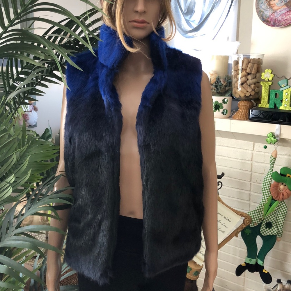 Fur vest